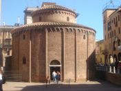 Rotonda di San Lorenzo na Piazza Erbe