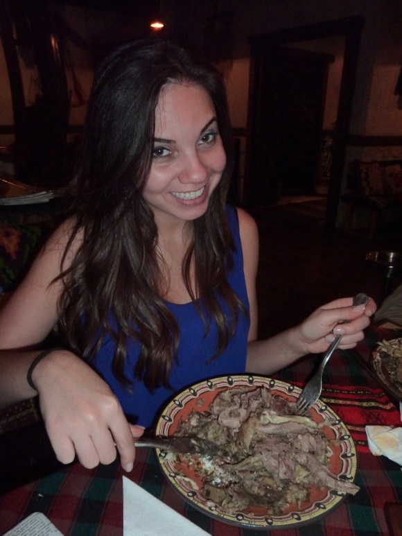 Segundo prato de carne de carneiro e risotto