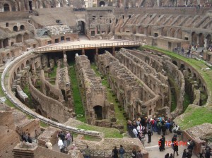 Parte interior do Coliseu em Roma