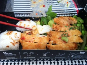 Chicken Katsu salad do Wasabi