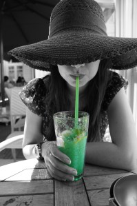 Não lembro o nome da bebida mas era uma mistura de limão, hortelã e outras coisas.